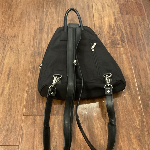 Baggallini  Black Nylon Backpack, super cute! Light and small to carry main image 8
